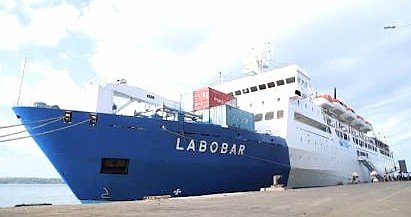 kapal pelni km labobar